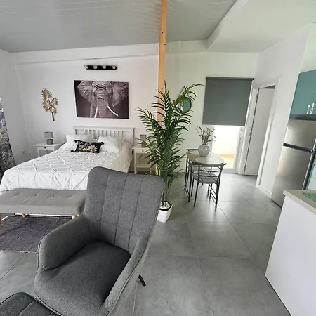 Residencial El Guaidil Apartamento *