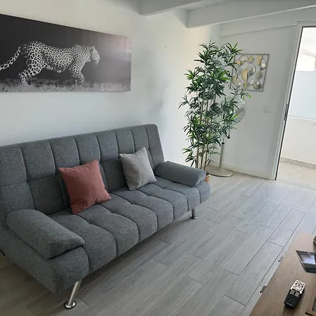 Residencial El Guaidil * Triquivijate