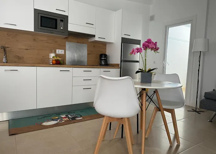 Residencial El Guaidil * Triquivijate
