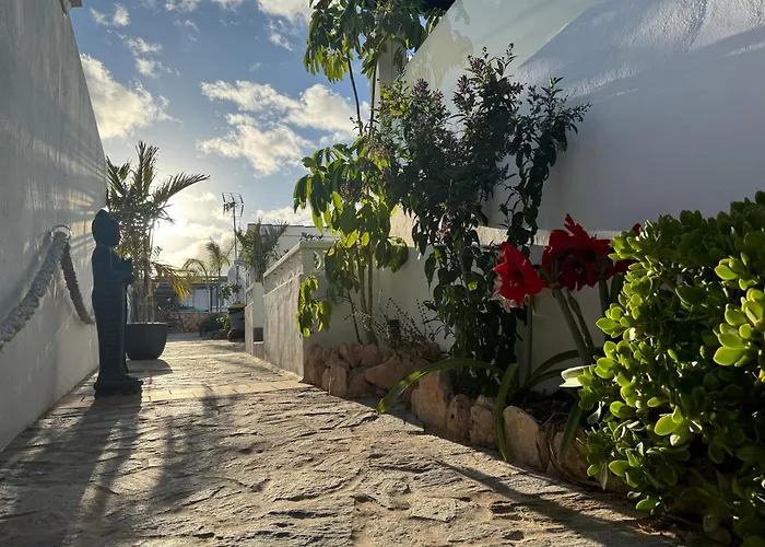 Residencial El Guaidil Apartment *